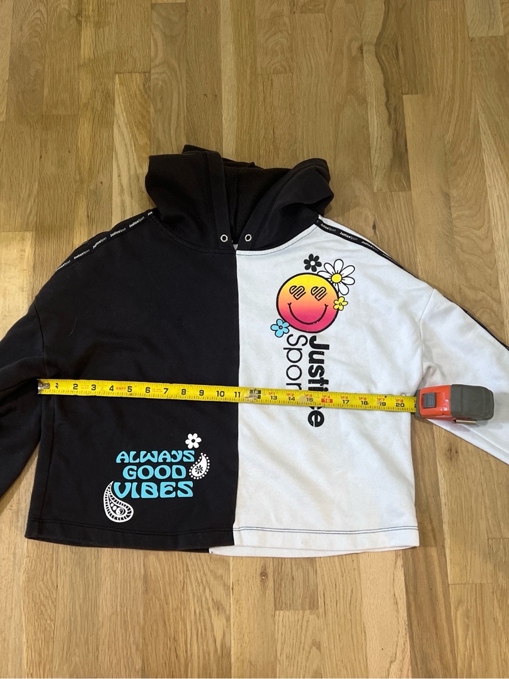 Y2K VTG Justice Girls size XL 16/18 Hoodie - Black Trim & White Interior - Picture 7 of 7